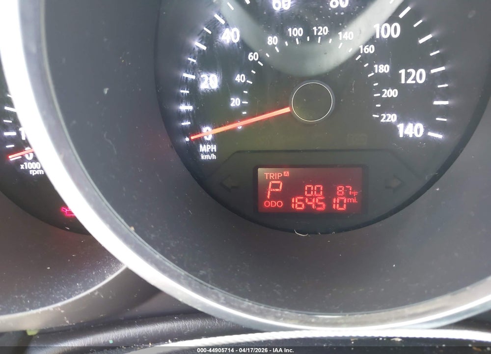 2013 KIA SOUL + VIN: KNDJT2A67D7752673