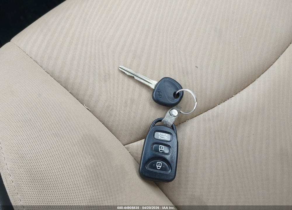 2011 HYUNDAI ELANTRA GLS (ULSAN PLANT) VIN: KMHDH4AE2BU119865