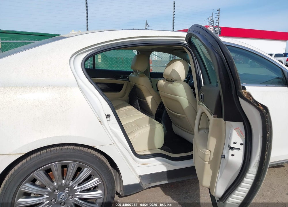 2013 LINCOLN MKS VIN: 1LNHL9DK8DG617892
