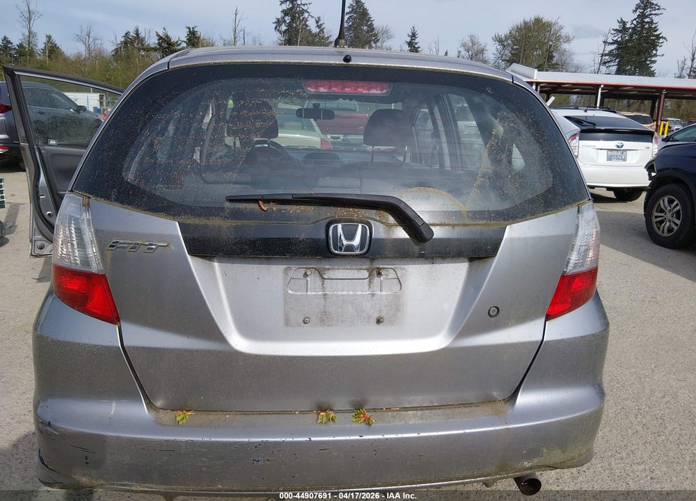 2009 HONDA FIT VIN: JHMGE88259S067746