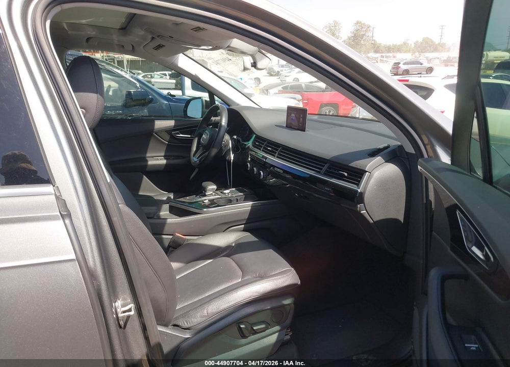 2017 AUDI Q7 3.0T PREMIUM VIN: WA1LAAF78HD000850