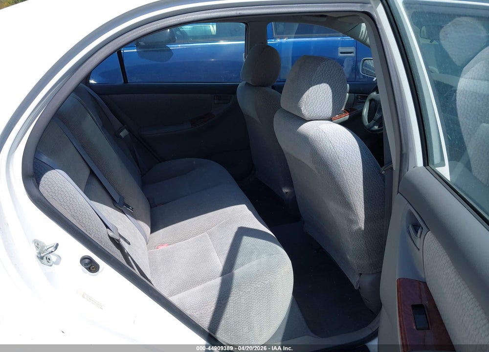 2004 TOYOTA COROLLA LE VIN: 2T1BR38E44C180918