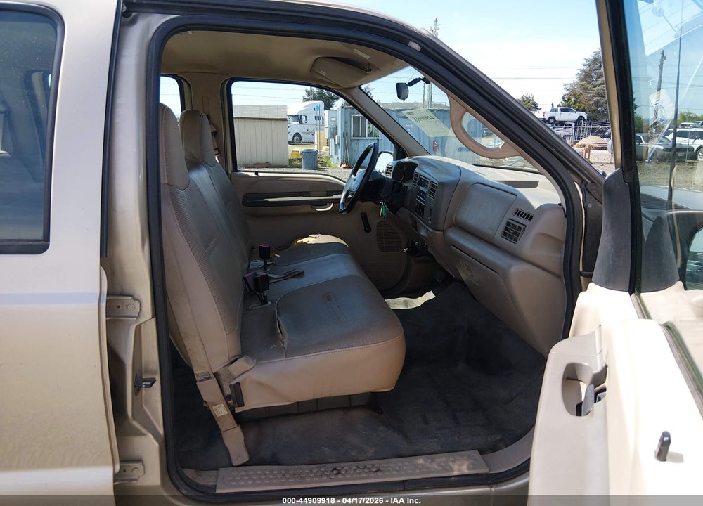 2000 FORD F-350 LARIAT/XL/XLT VIN: 1FTSW30L4YED47784