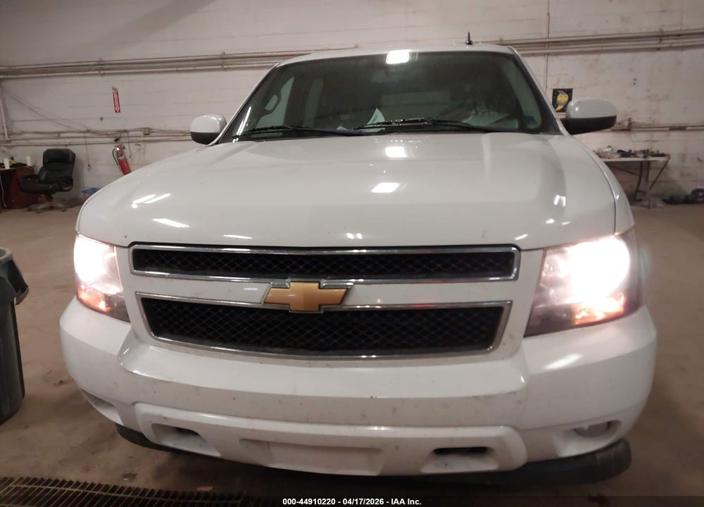 2013 CHEVROLET SUBURBAN 1500 LT VIN: 1GNSKJE76DR191351