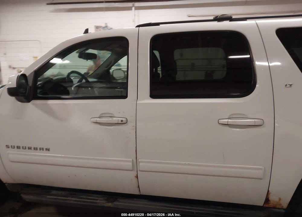 2013 CHEVROLET SUBURBAN 1500 LT VIN: 1GNSKJE76DR191351