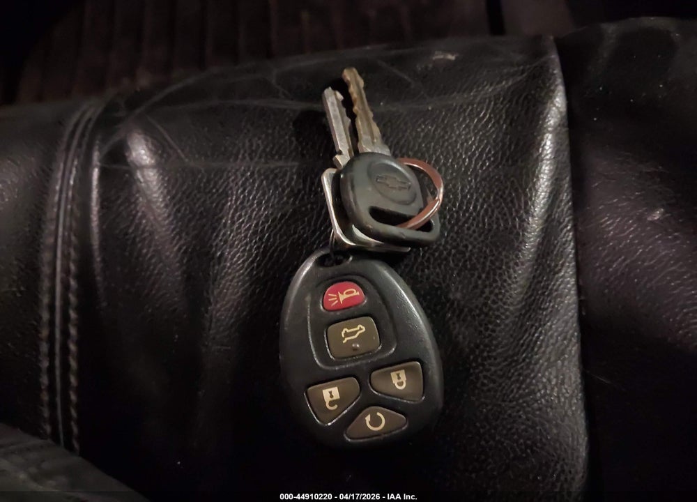 2013 CHEVROLET SUBURBAN 1500 LT VIN: 1GNSKJE76DR191351