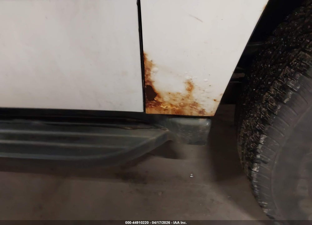 2013 CHEVROLET SUBURBAN 1500 LT VIN: 1GNSKJE76DR191351