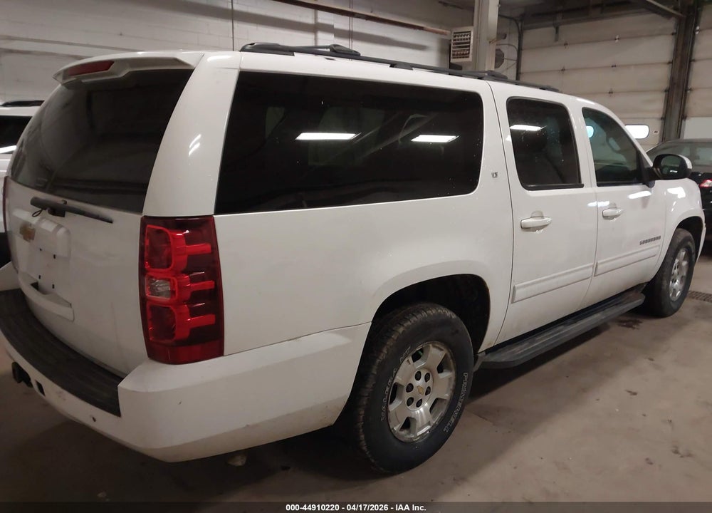 2013 CHEVROLET SUBURBAN 1500 LT VIN: 1GNSKJE76DR191351