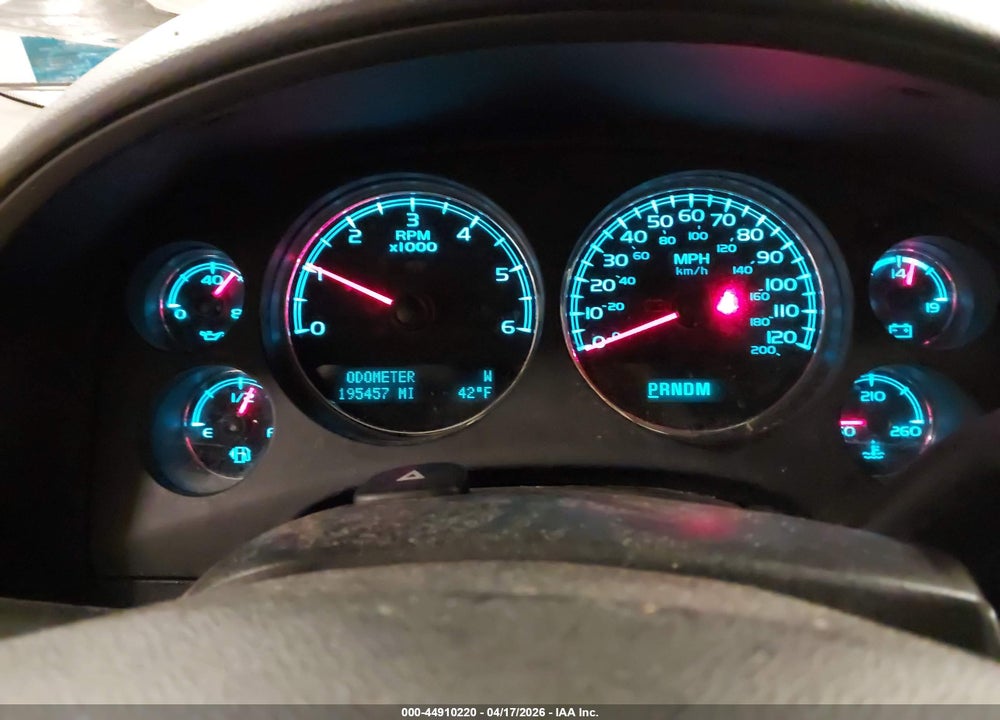 2013 CHEVROLET SUBURBAN 1500 LT VIN: 1GNSKJE76DR191351