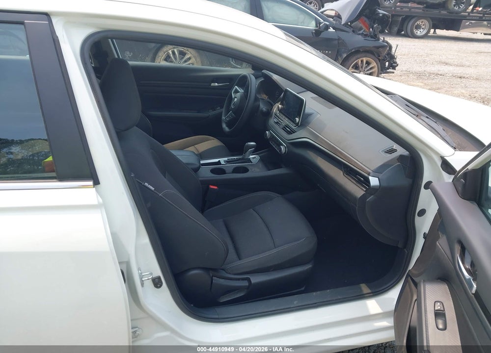 2025 NISSAN ALTIMA SV FWD VIN: 1N4BL4DV2SN379673