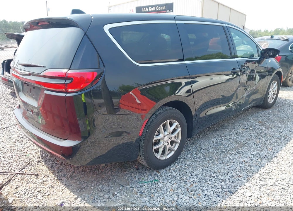 2026 CHRYSLER PACIFICA SELECT VIN: 2C4RC1BG3TR155358
