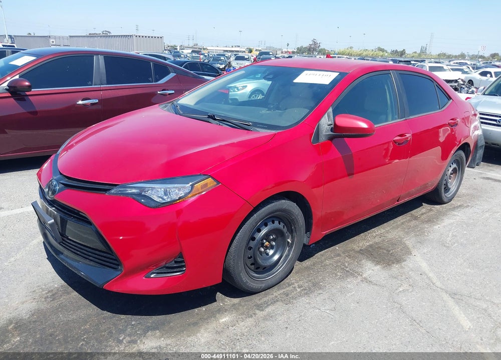 2019 TOYOTA COROLLA LE VIN: 2T1BURHE5KC180568