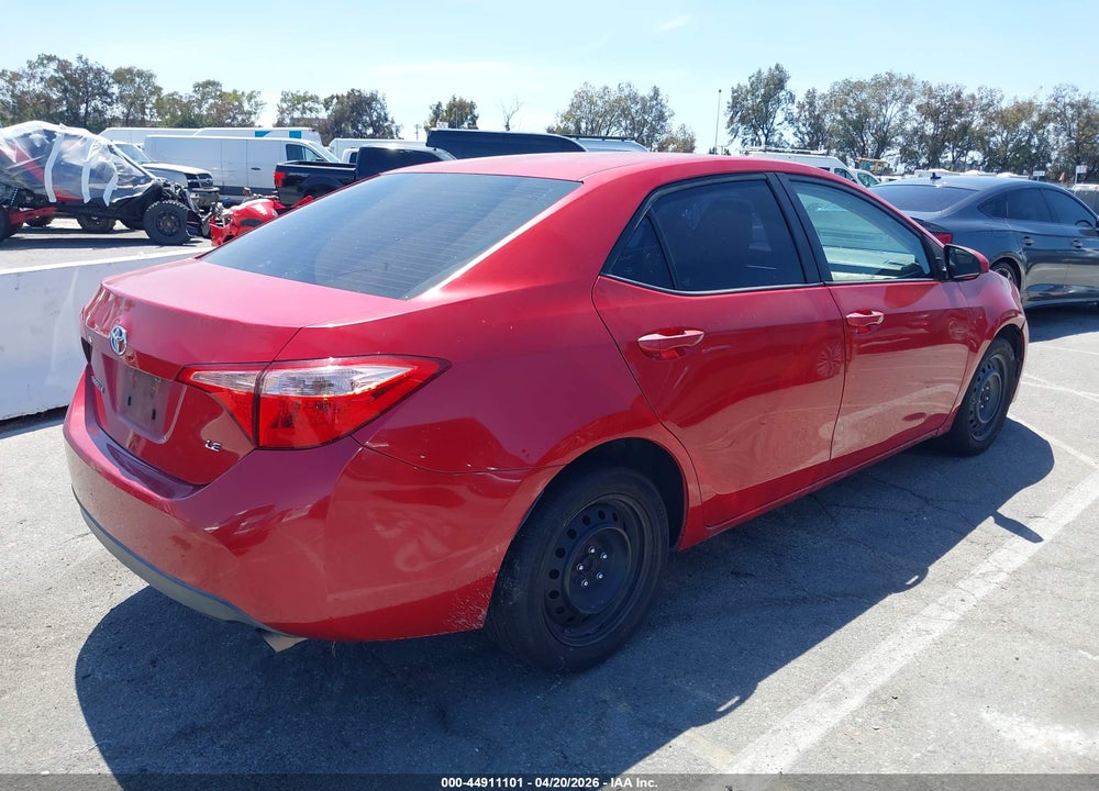 2019 TOYOTA COROLLA LE VIN: 2T1BURHE5KC180568