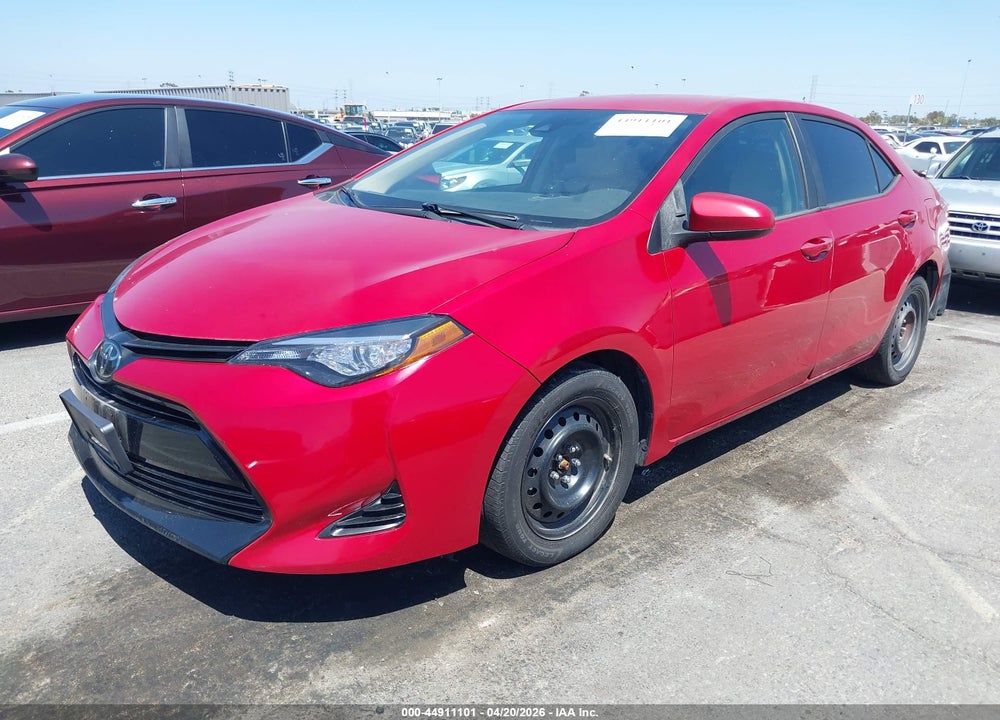 2019 TOYOTA COROLLA LE VIN: 2T1BURHE5KC180568