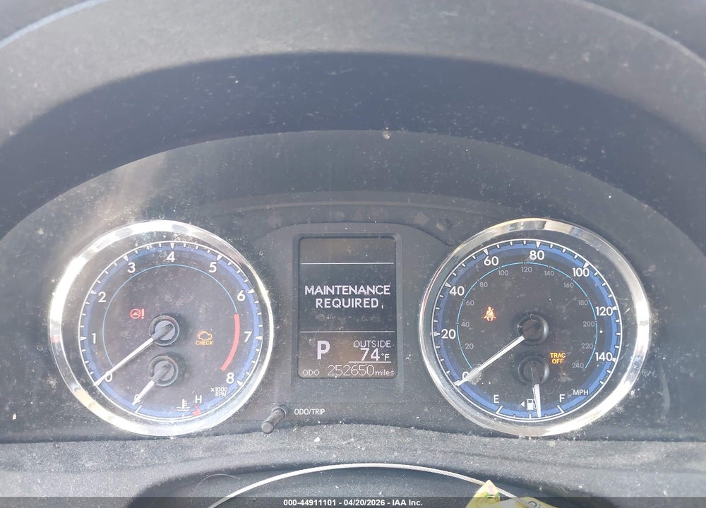 2019 TOYOTA COROLLA LE VIN: 2T1BURHE5KC180568