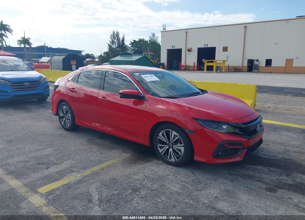 2018 HONDA CIVIC EX VIN: SHHFK7H51JU220584