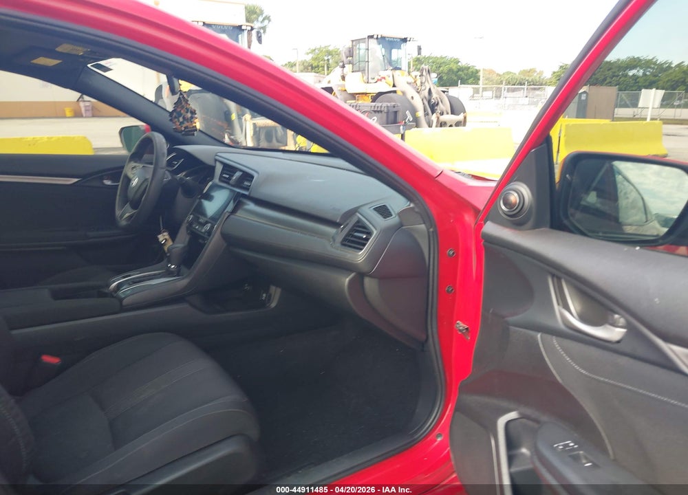 2018 HONDA CIVIC EX VIN: SHHFK7H51JU220584