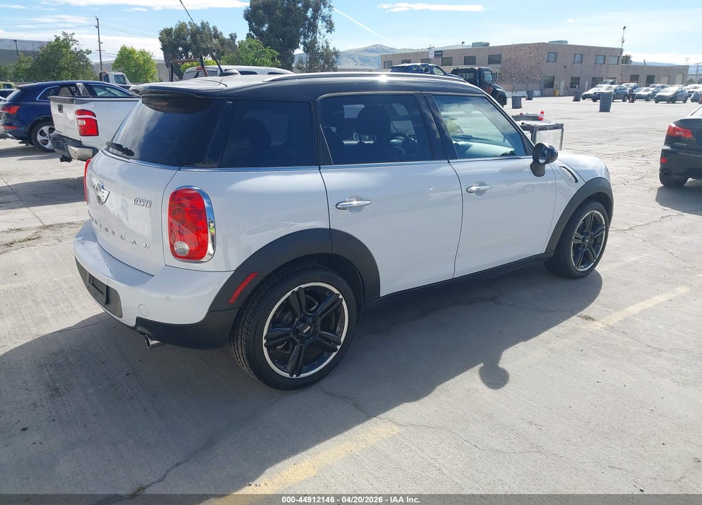 2016 MINI COUNTRYMAN COOPER VIN: WMWZB3C51GWR48339