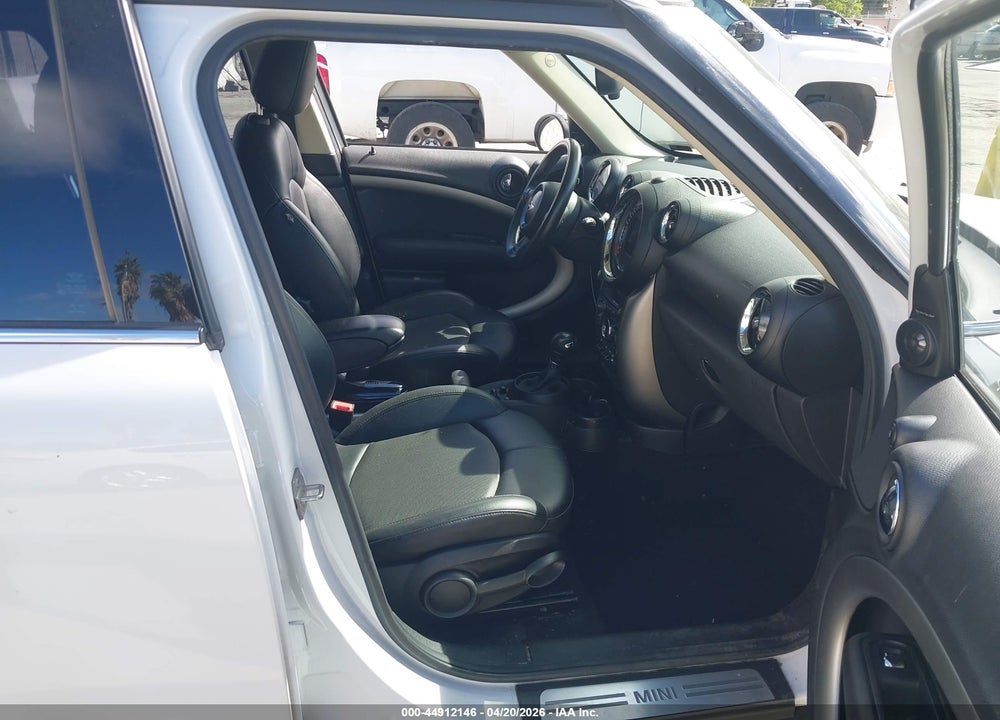 2016 MINI COUNTRYMAN COOPER VIN: WMWZB3C51GWR48339