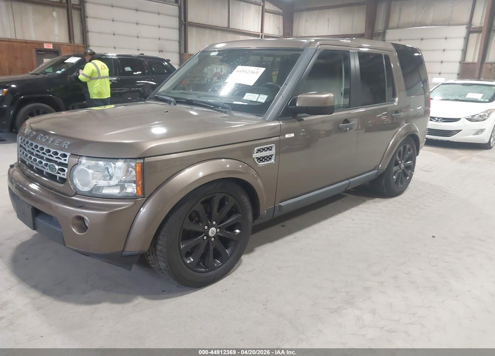 2011 LAND ROVER LR4 VIN: SALAG2D42BA555949