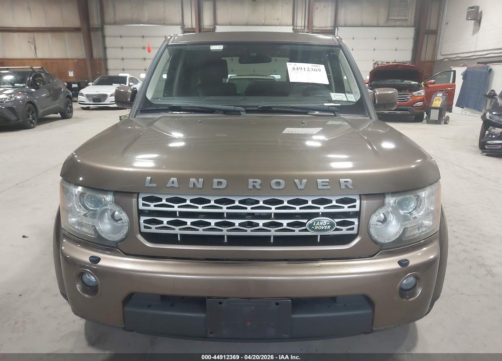 2011 LAND ROVER LR4 VIN: SALAG2D42BA555949