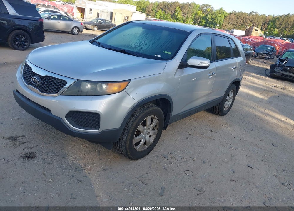 2011 KIA SORENTO LX VIN: 5XYKT3A12BG085770