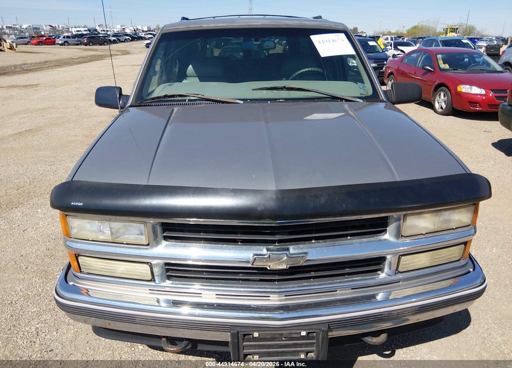1999 CHEVROLET SUBURBAN 1500 LT VIN: 3GNFK16R4XG191225