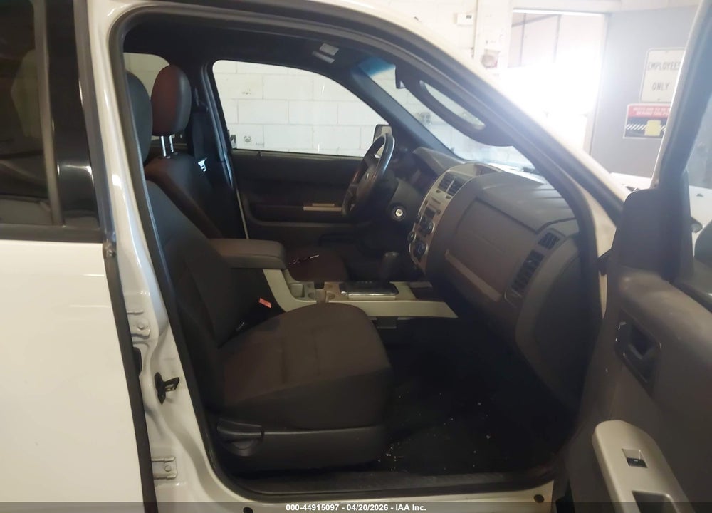 2011 FORD ESCAPE XLT VIN: 1FMCU9DG0BKA00449