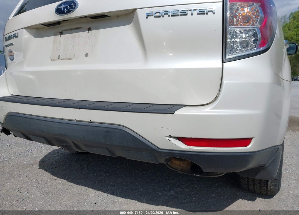 2010 SUBARU FORESTER 2.5X PREMIUM VIN: JF2SH6CC2AH704926