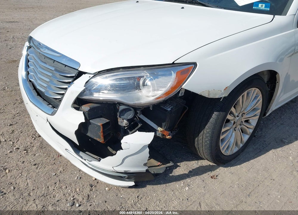2011 CHRYSLER 200 LIMITED VIN: 1C3BC2FG5BN571980