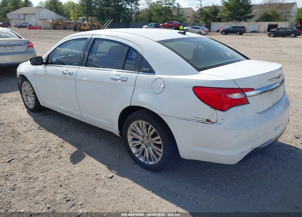 2011 CHRYSLER 200 LIMITED VIN: 1C3BC2FG5BN571980