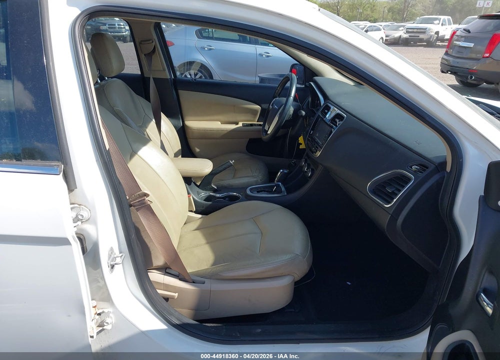 2011 CHRYSLER 200 LIMITED VIN: 1C3BC2FG5BN571980
