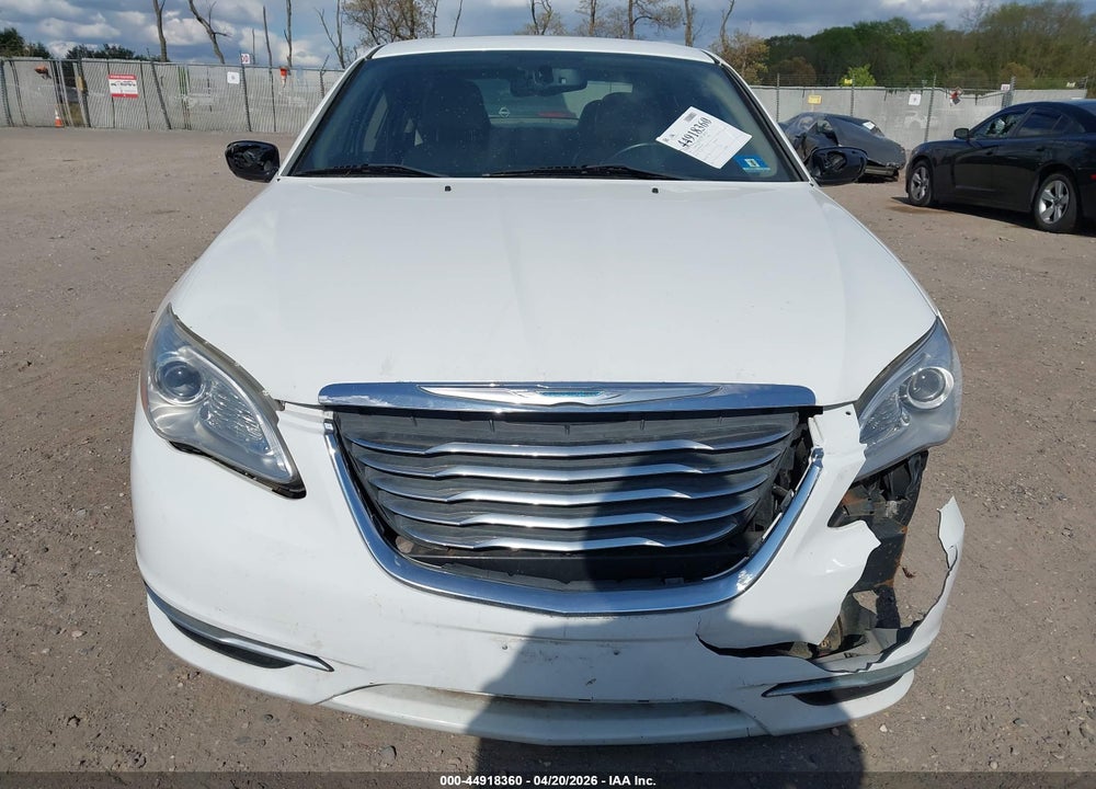 2011 CHRYSLER 200 LIMITED VIN: 1C3BC2FG5BN571980