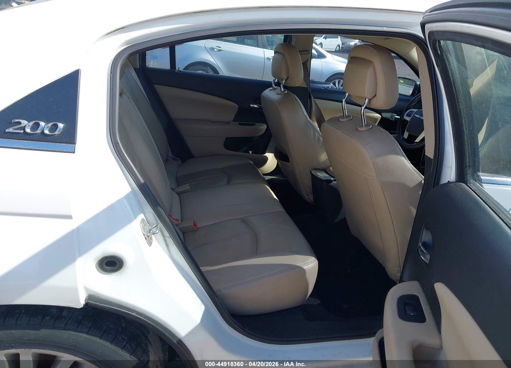 2011 CHRYSLER 200 LIMITED VIN: 1C3BC2FG5BN571980