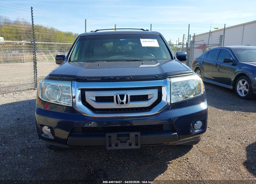 2011 HONDA PILOT EX-L VIN: 5FNYF4H77BB030370