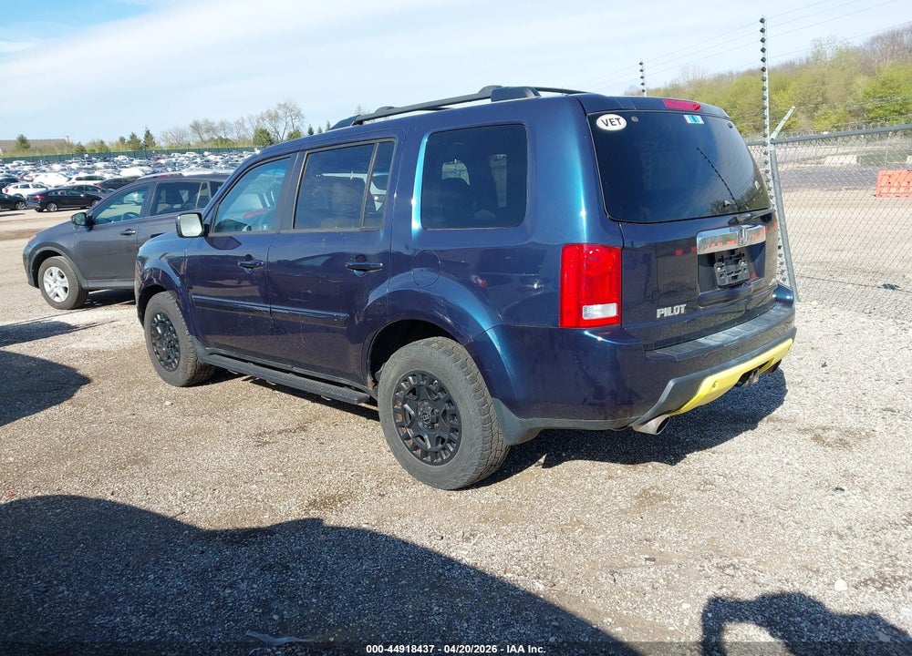 2011 HONDA PILOT EX-L VIN: 5FNYF4H77BB030370