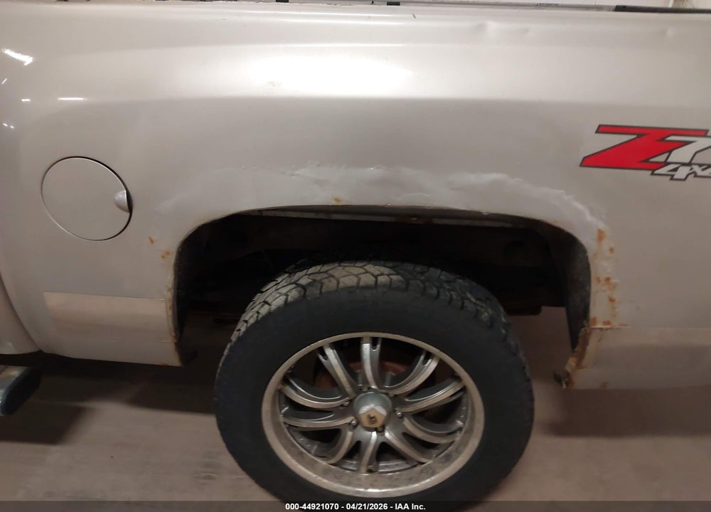 2008 CHEVROLET SILVERADO 1500 LT1 VIN: 3GCEK13398G188553