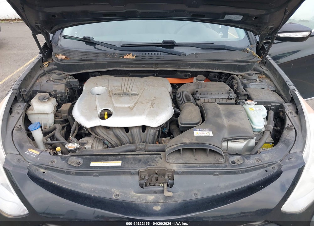 2013 HYUNDAI SONATA HYBRID VIN: KMHEC4A4XDA065956