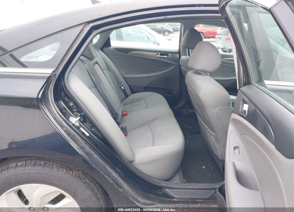 2013 HYUNDAI SONATA HYBRID VIN: KMHEC4A4XDA065956