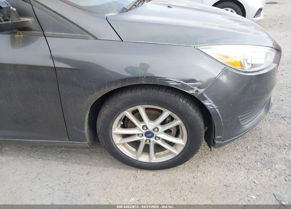 2015 FORD FOCUS SE VIN: 1FADP3K29FL314708