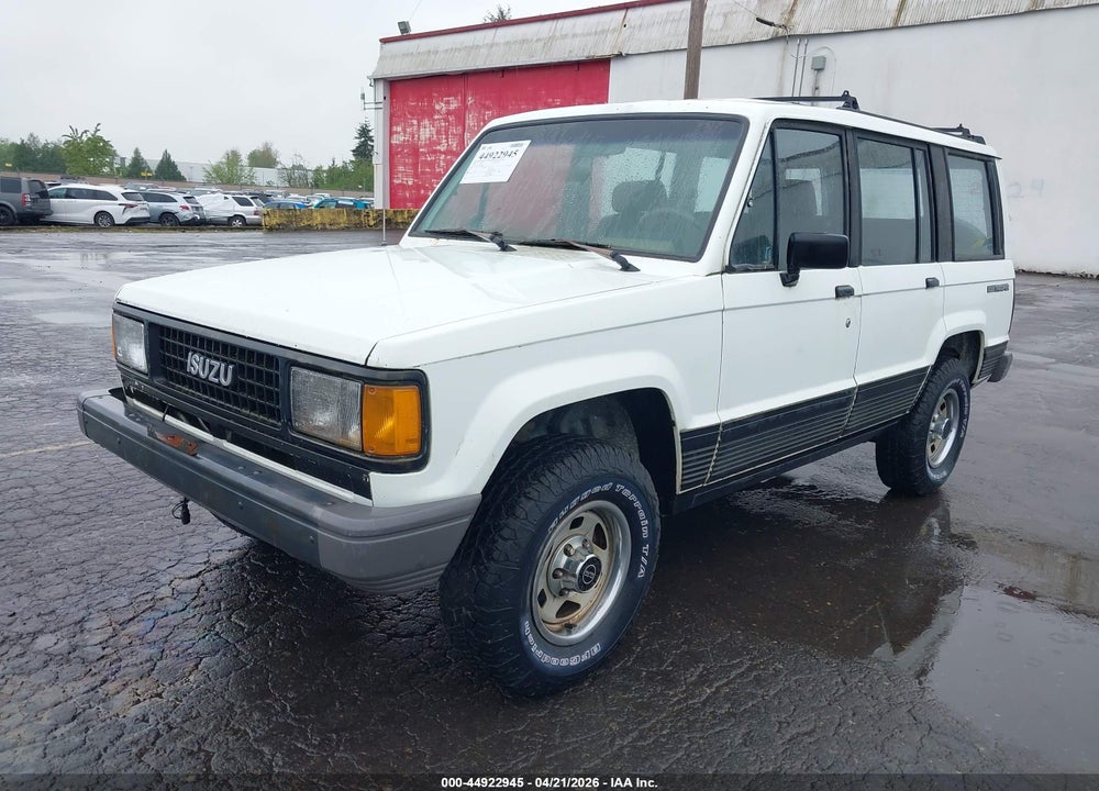 1990 ISUZU TROOPER VIN: JACCH58E8L8908686