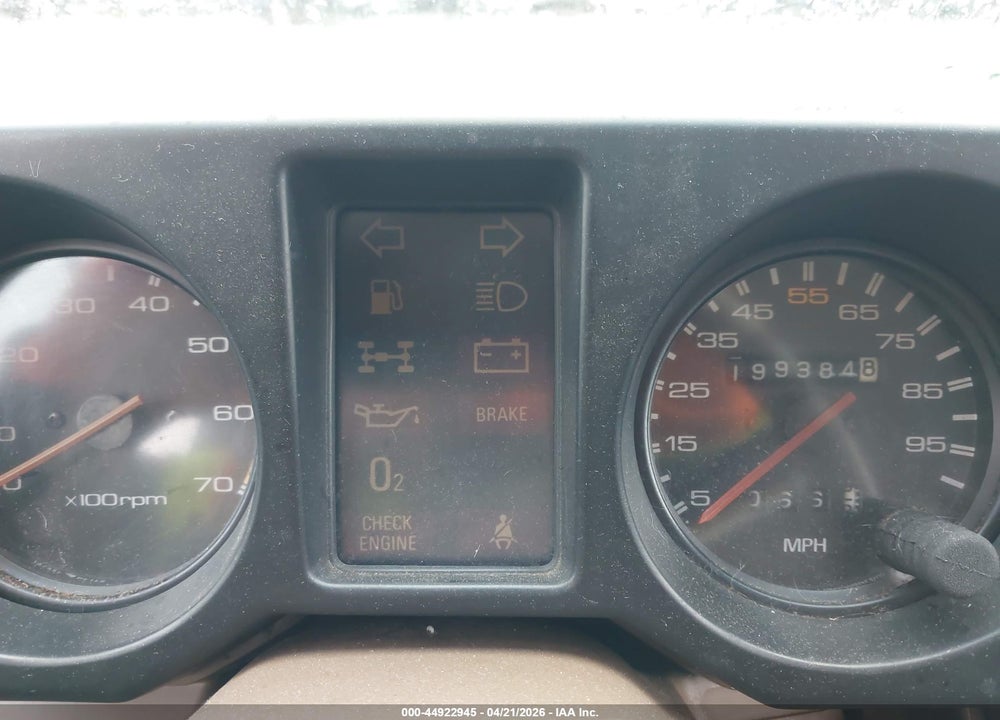 1990 ISUZU TROOPER VIN: JACCH58E8L8908686