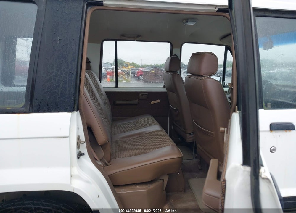 1990 ISUZU TROOPER VIN: JACCH58E8L8908686
