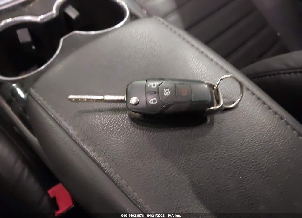 2016 FORD FUSION SE VIN: 3FA6P0HD1GR158974