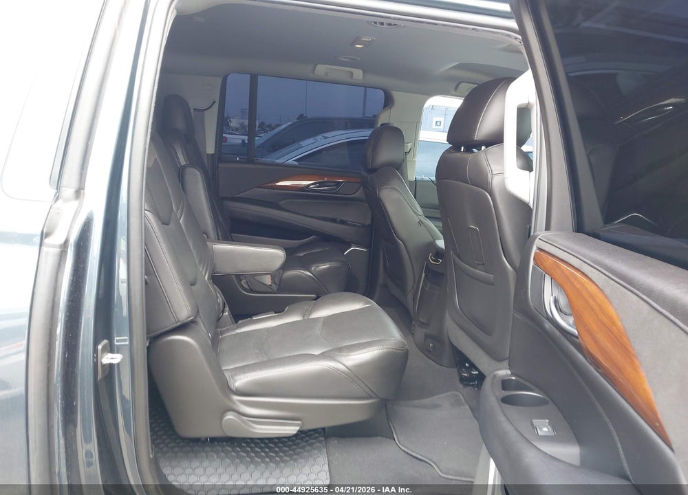 2020 CADILLAC ESCALADE ESV 2WD VIN: 1GYS3GKJ7LR166606