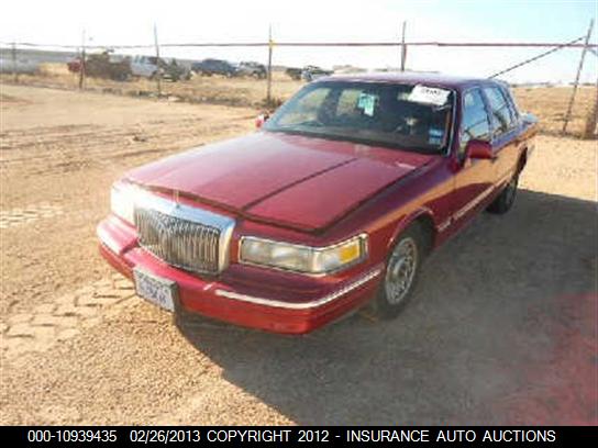 1995 LINCOLN TOWN CAR