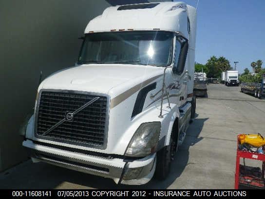 2006 VOLVO VN