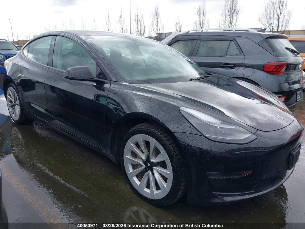 TESLA MODEL 3 2022
