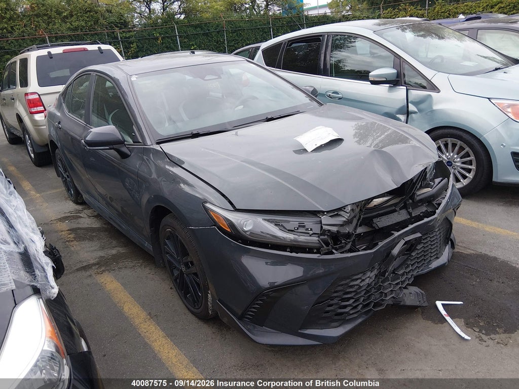 TOYOTA CAMRY 2025