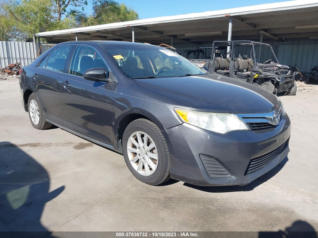 TOYOTA CAMRY 2012